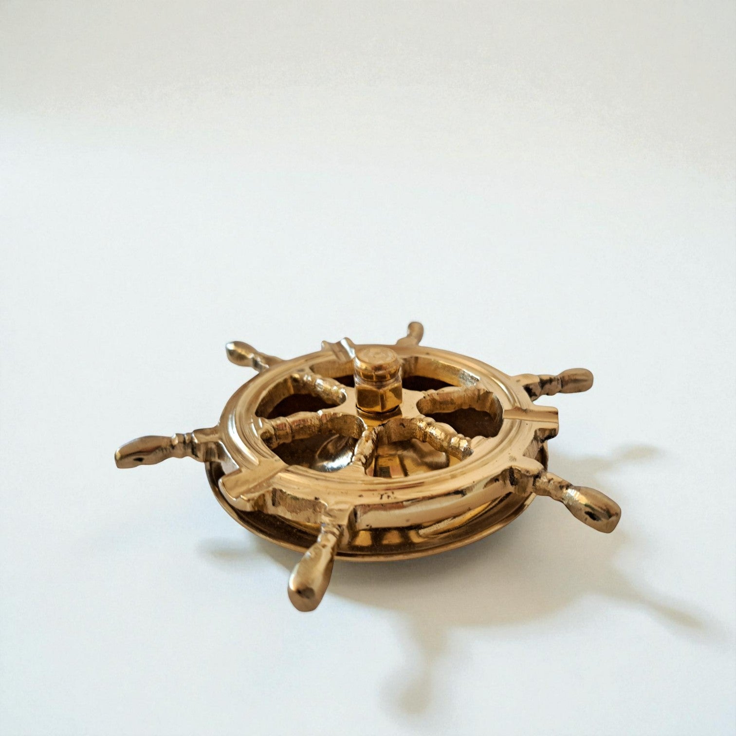 Solid Brass Nautical Ashtray – Stylish Ship's Rudder Design