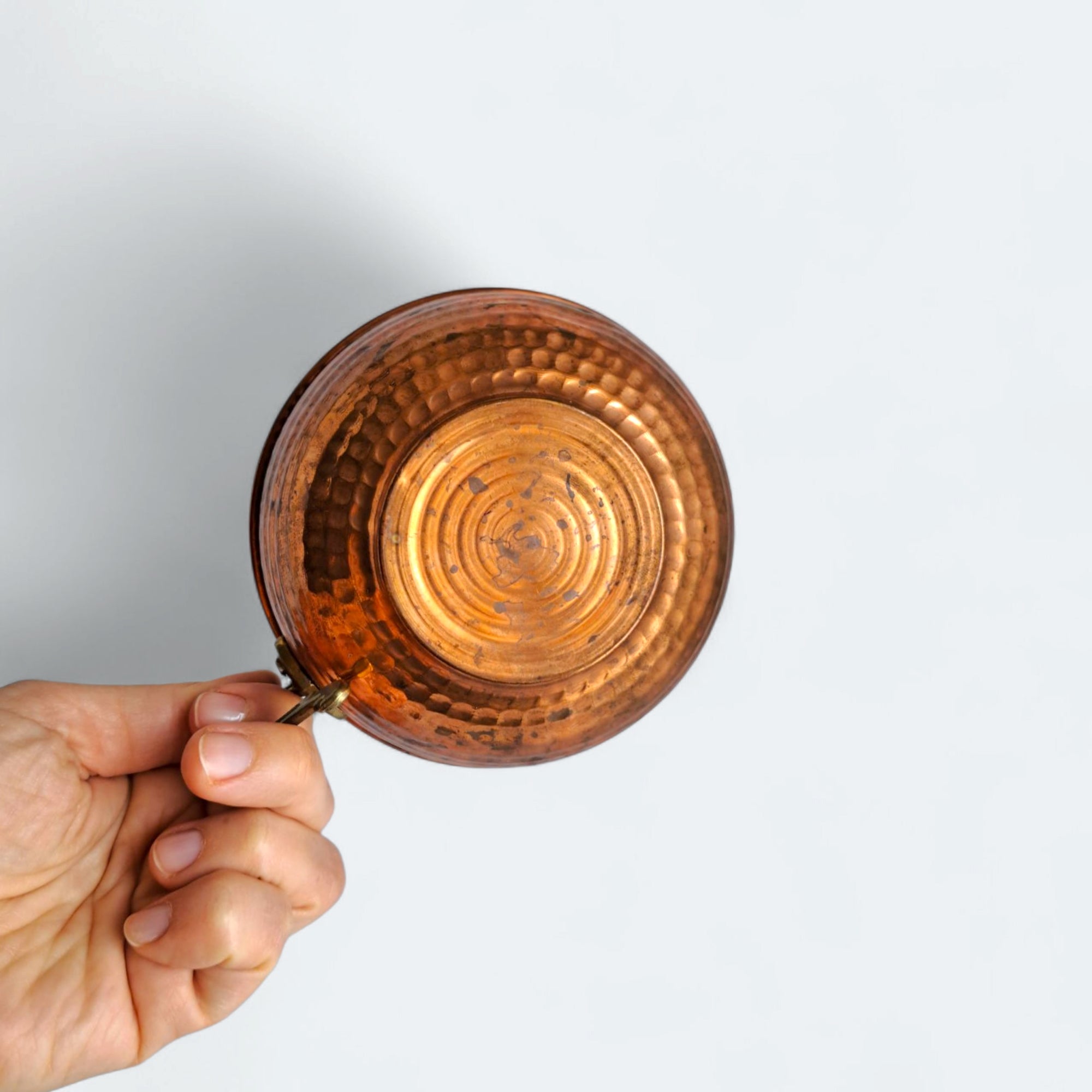 Turkish Hand-Hammered Copper Bowl with Handle – Tin-Lined Vintage Reproduction
