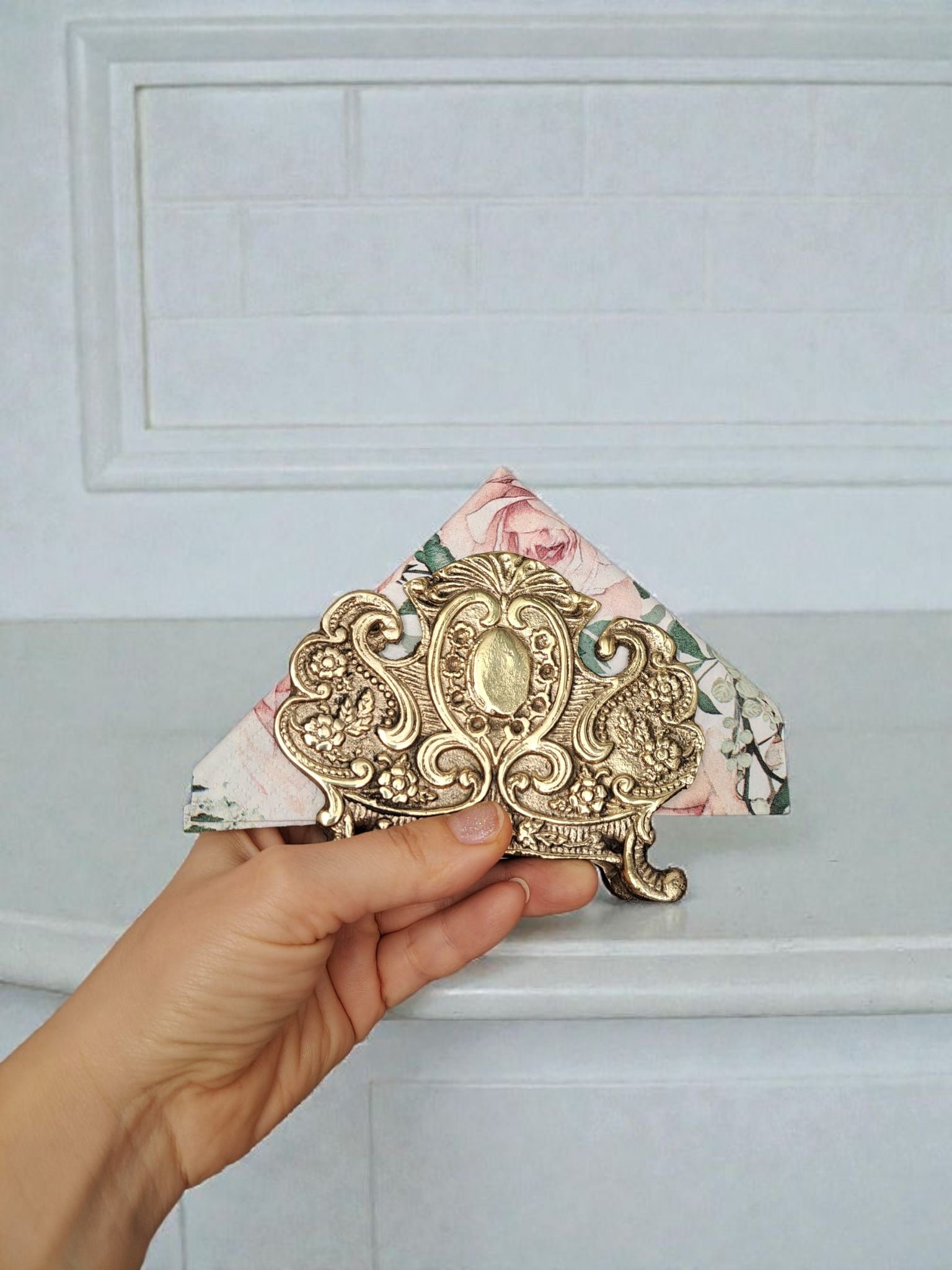 Handmade Victorian Brass Napkin Holder – Natural Brass Ornate Serviette Stand for Elegant Table Settings