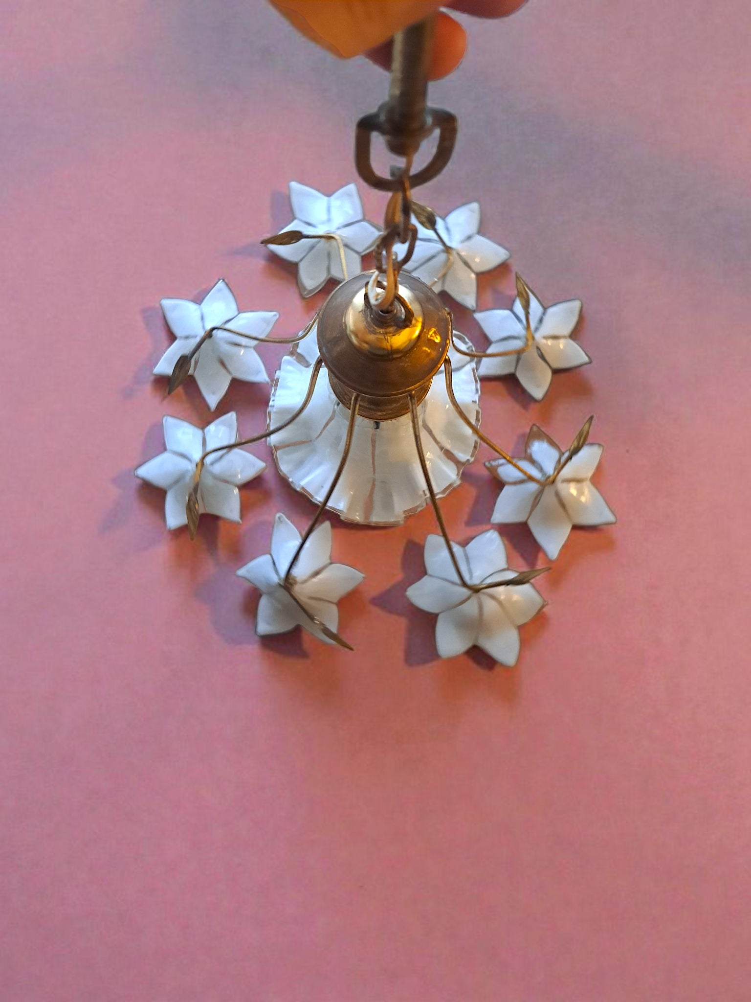 White Murano Flower Chandelier – Vintage Floral Glass Ceiling Light with Brass Arms