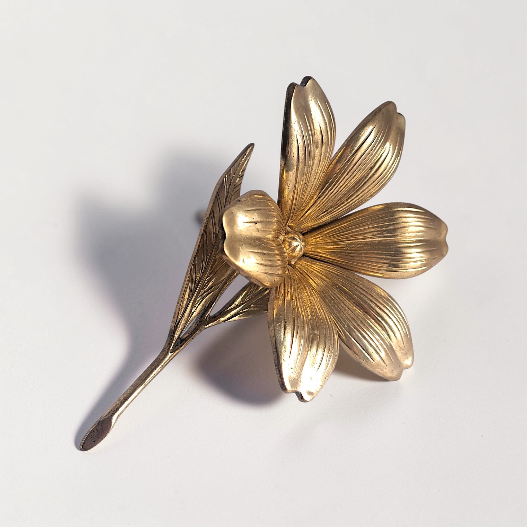 Handcrafted Brass Lotus Flower 22cm Mirror Gold