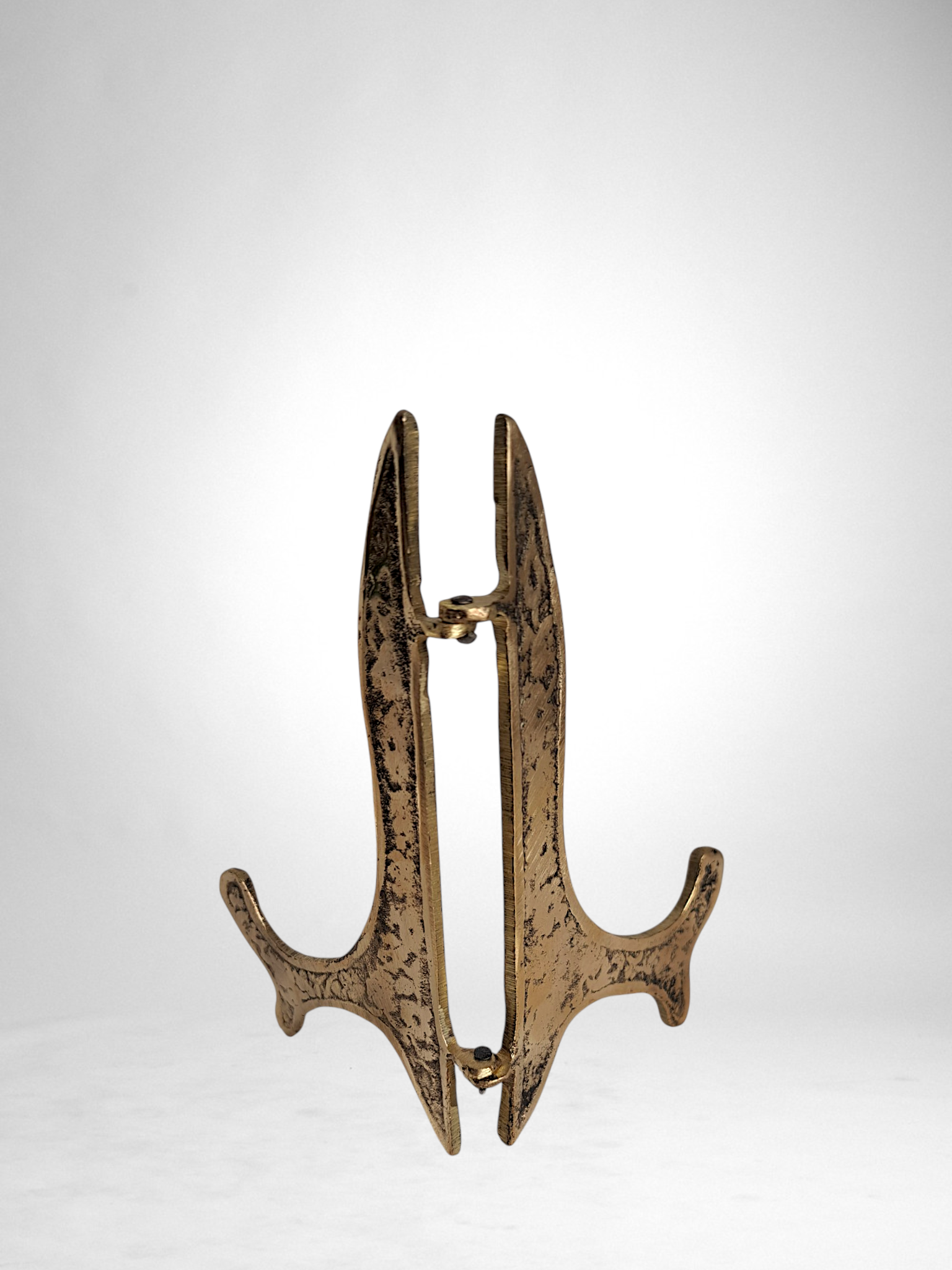 Vintage Brass Plate Stand – Decorative Tabletop Display Easel for Ceramic Plates, Artwork & Collectibles