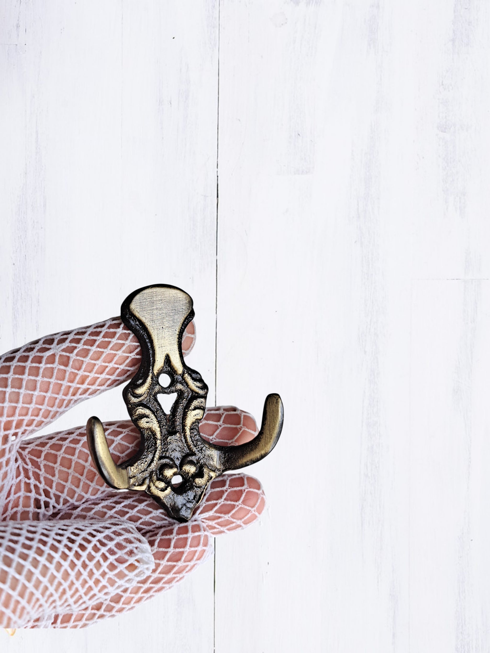 Antique Brass Double Wall Hook – Solid Brass Vintage Towel, Coat & Robe Hook for Bathroom, Kitchen, Entryway