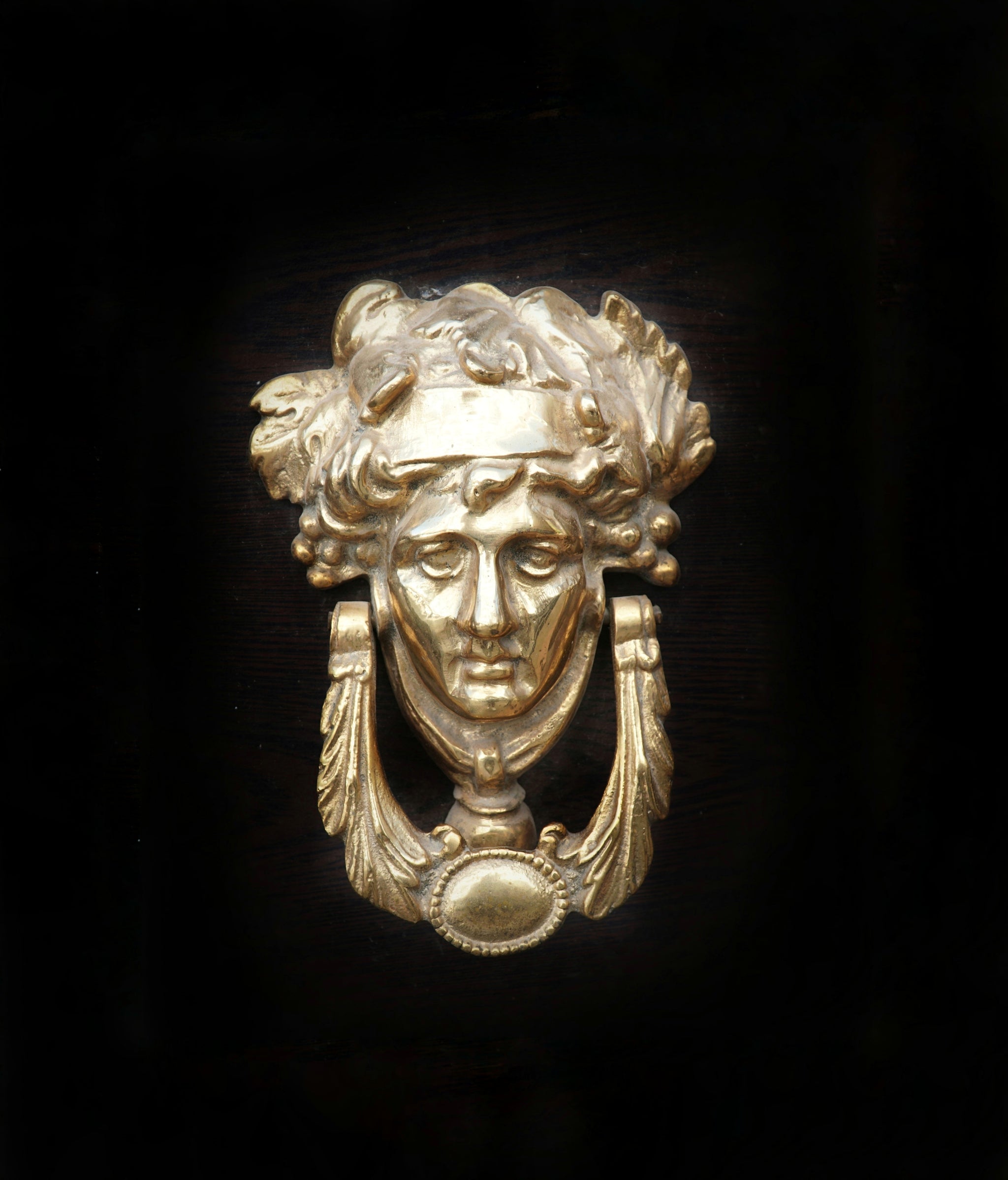 Elegant Grecian Goddess Dionysus Brass Door Knocker – Mirror Gold Finish, 19cm