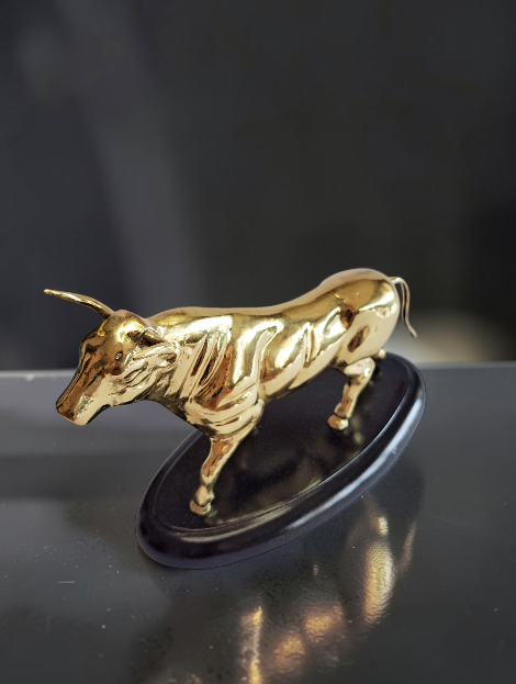 Estatua de toro de latón de gran tamaño: decoración artesanal de latón macizo
