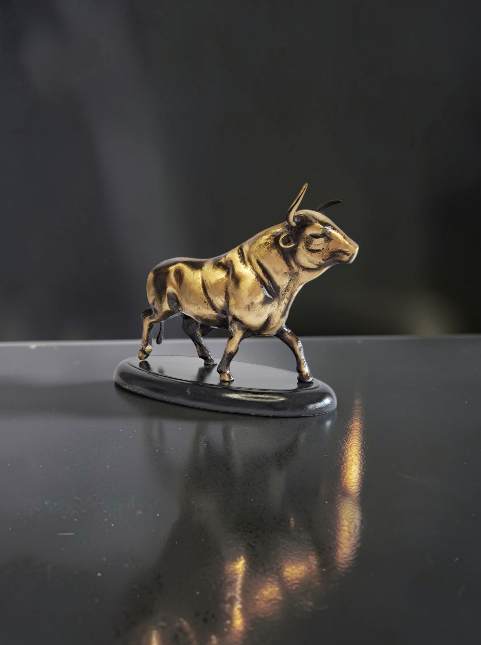 Estatua de toro de latón de gran tamaño: decoración artesanal de latón macizo