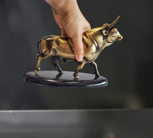Estatua de toro de latón de gran tamaño: decoración artesanal de latón macizo