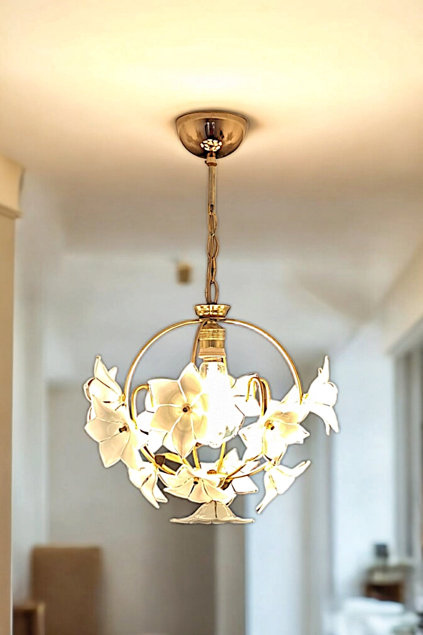 Elegant antique white Murano glass chandelier with floral brass design