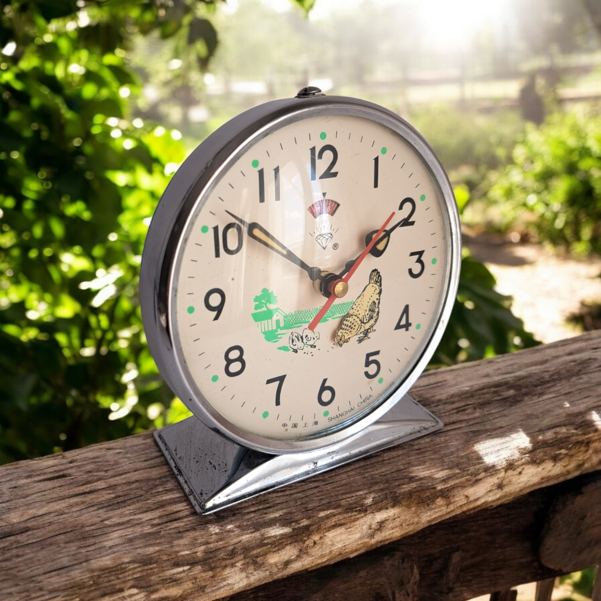 Vintage 1970s Blue Metal Alarm Clock – Rare Wind-Up Pecking Chicken Design