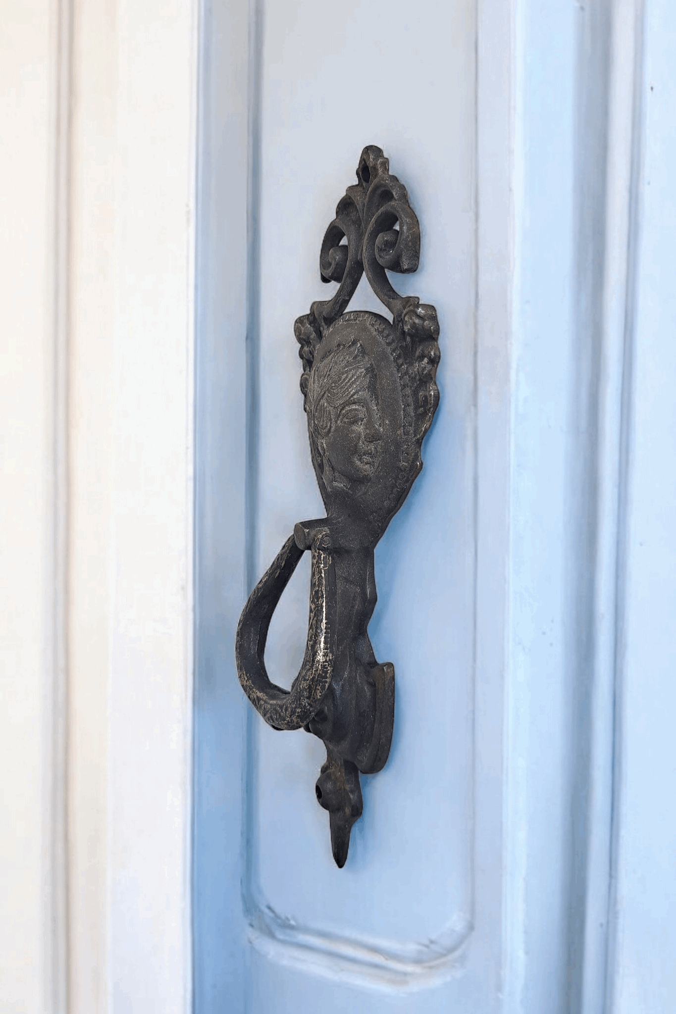 Vintage Brass Roman Door Knocker – Antique Style, Handcrafted Decor