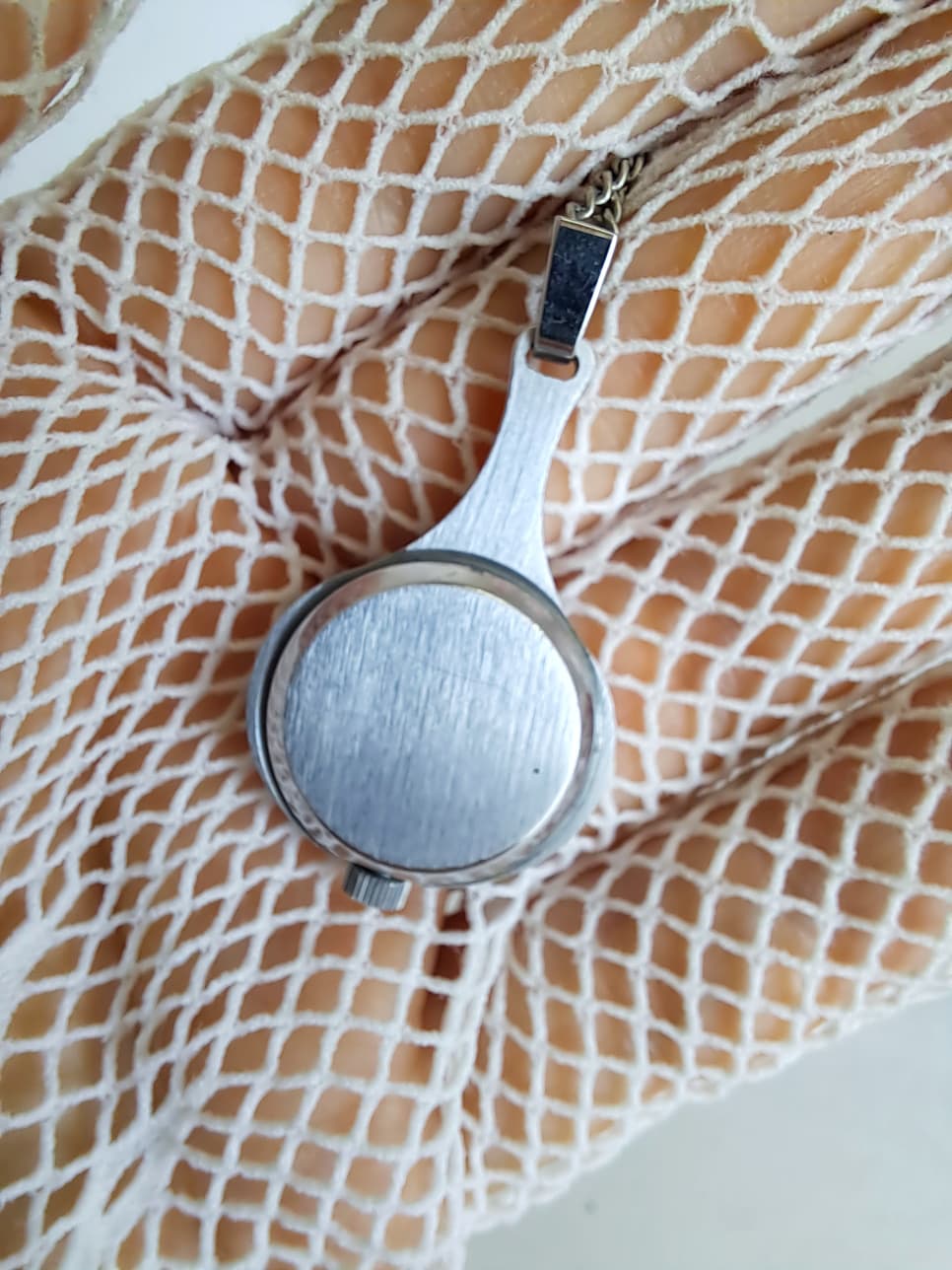 Vintage Slava Necklace Watch – 1980s Wind-Up Pendant Timepiece