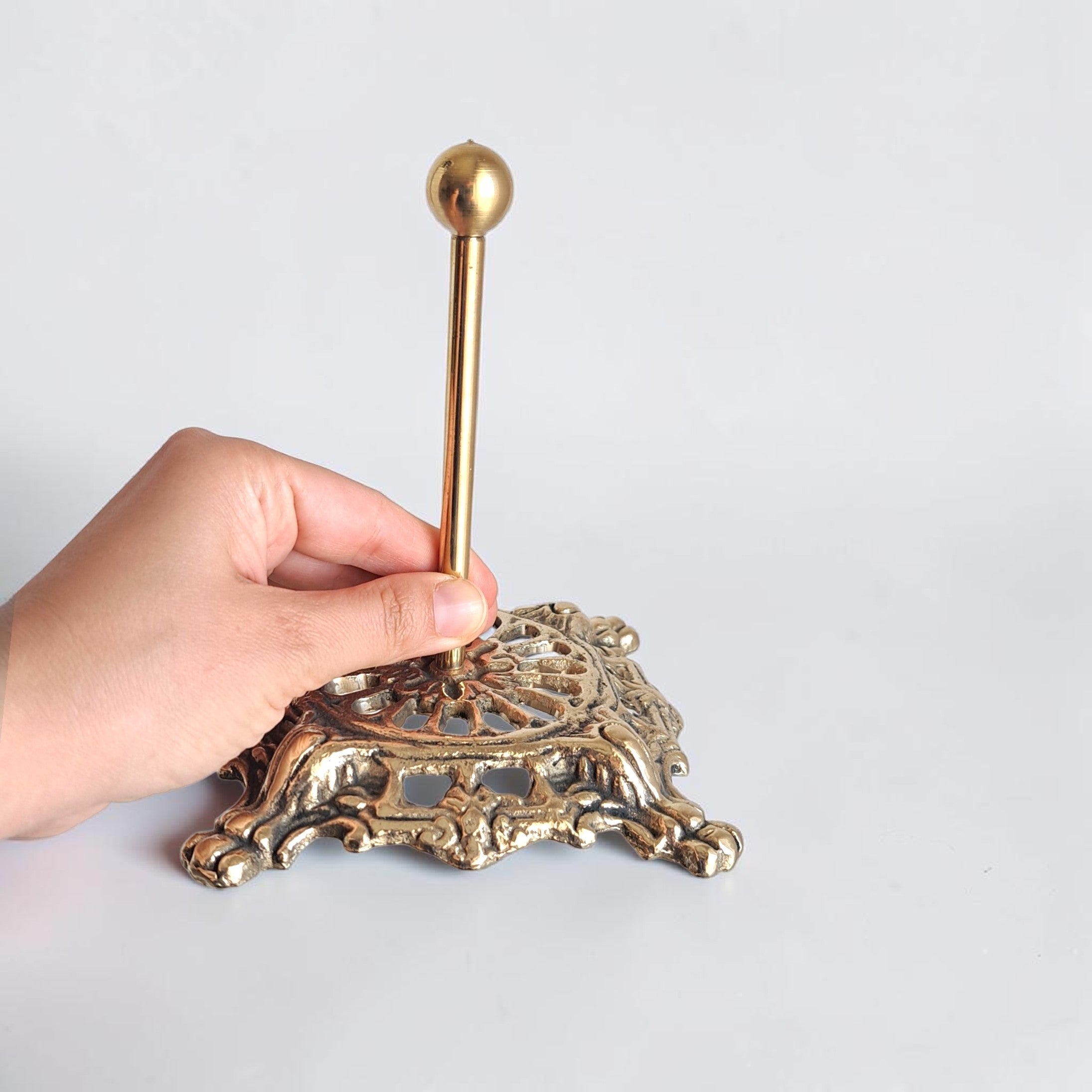 Hand Luxury toilet tissue stand for traditional and vintage bathrooms