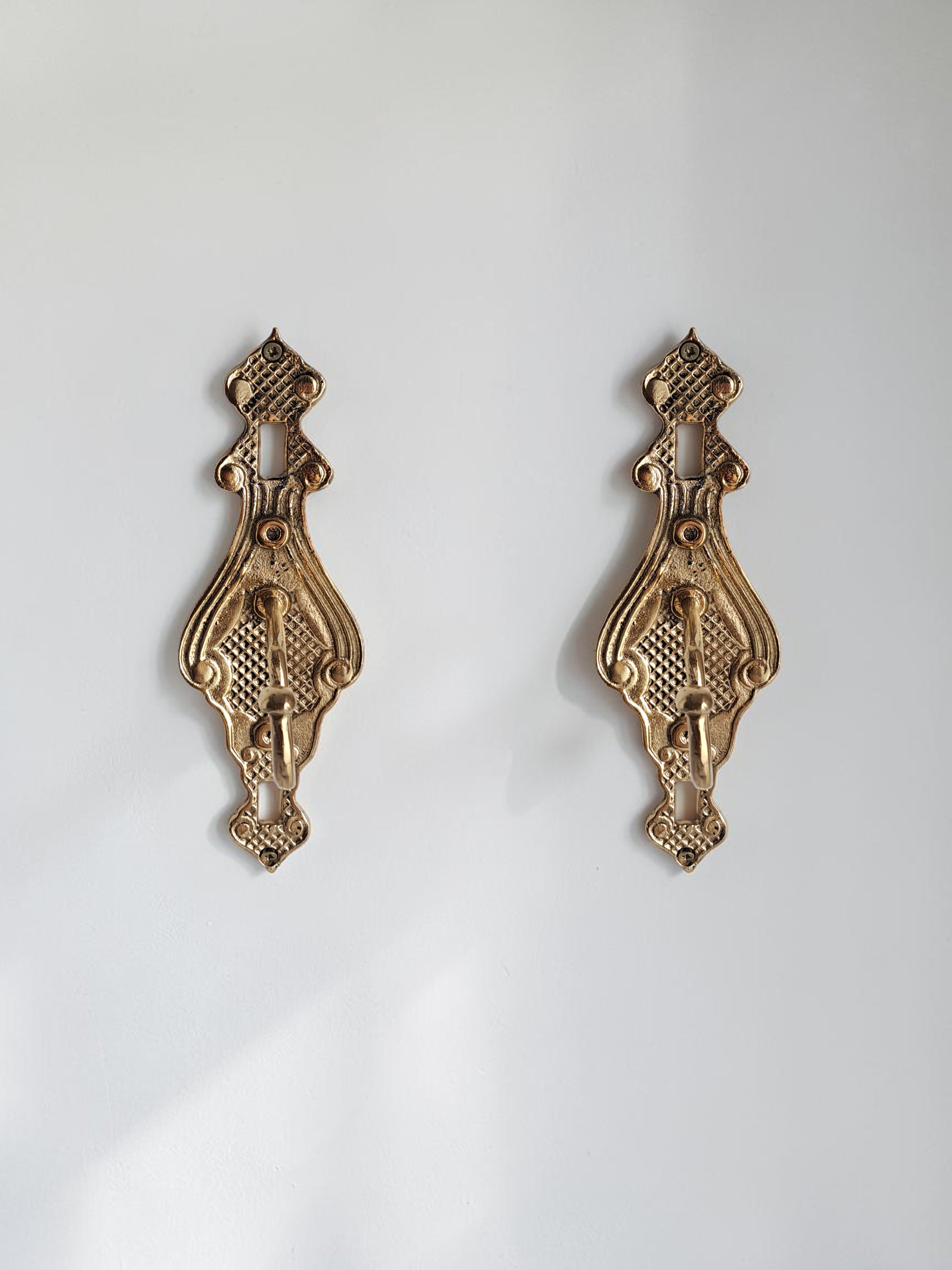 Handcast Solid Brass Wall Hook – Decorative Victorian Towel, Coat & Robe Hanger
