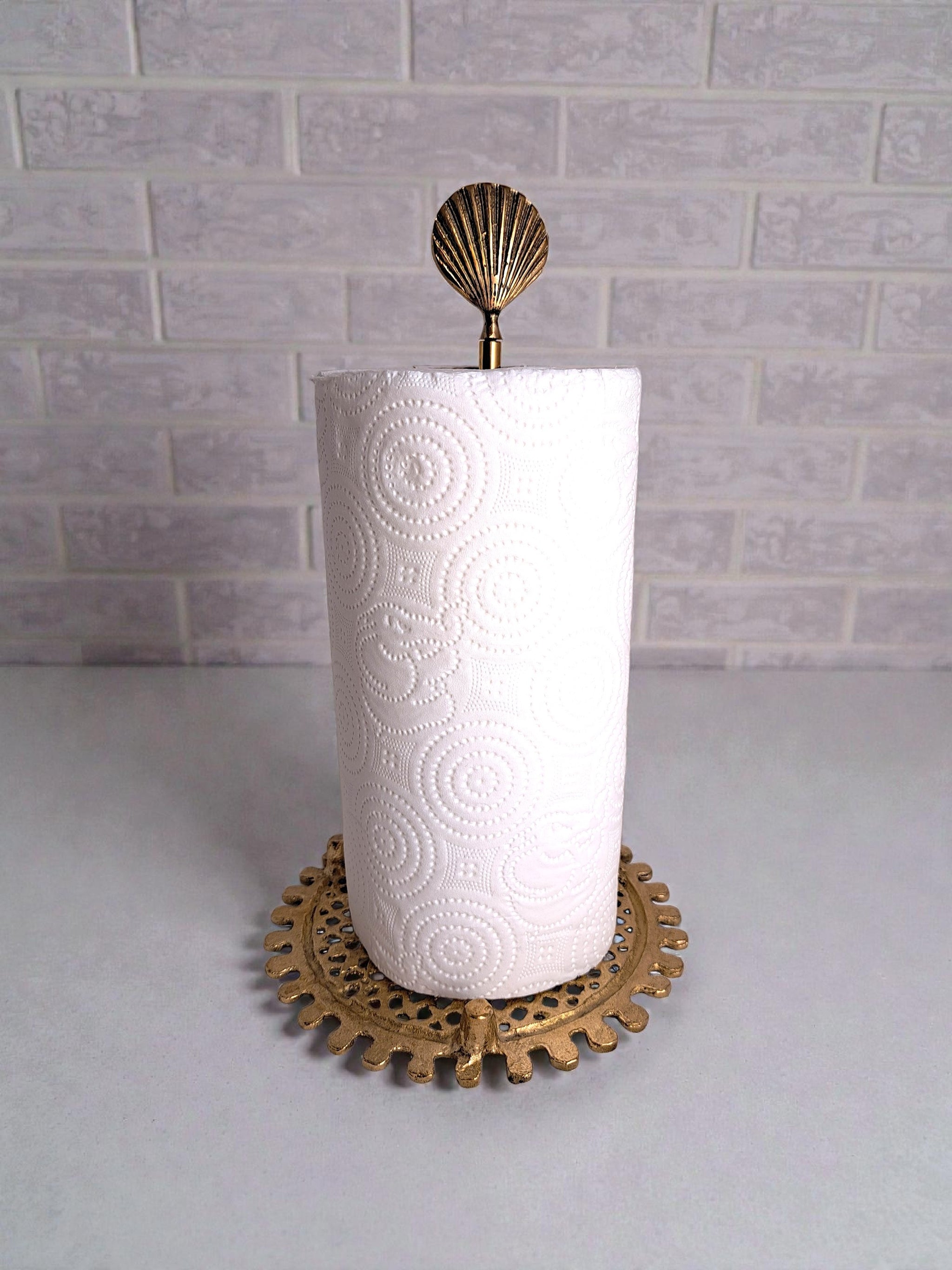 Solid Brass Countertop Paper Towel Holder – Decorative Gold Kitchen Roll Stand with Seashell Top