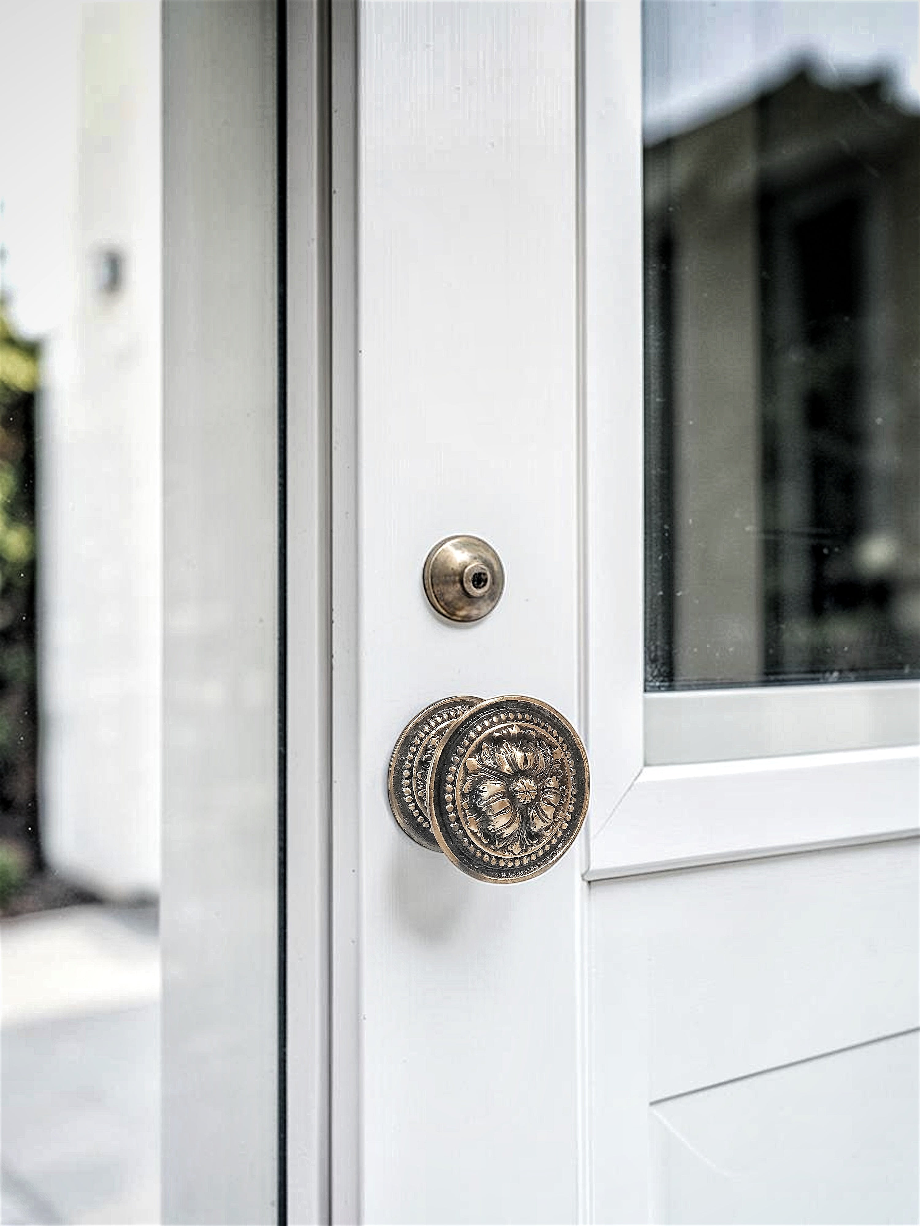 Vintage Brass Door Knob – Antique Gold Floral Entry Door Handle for Interior & Exterior Doors