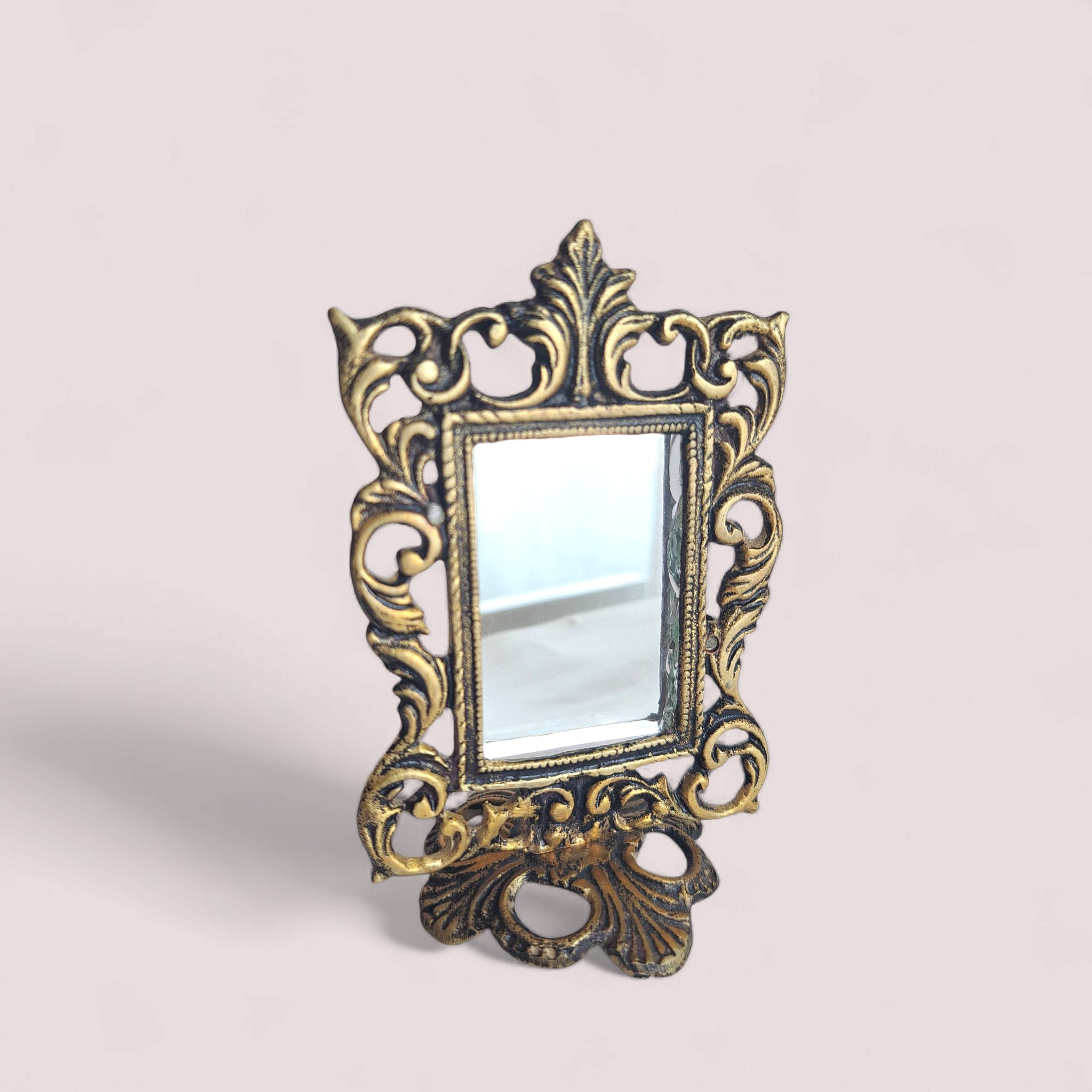 Vintage Gold Brass Tabletop Vanity Mirror, 10cm/3.94in Ornate Compact Decor