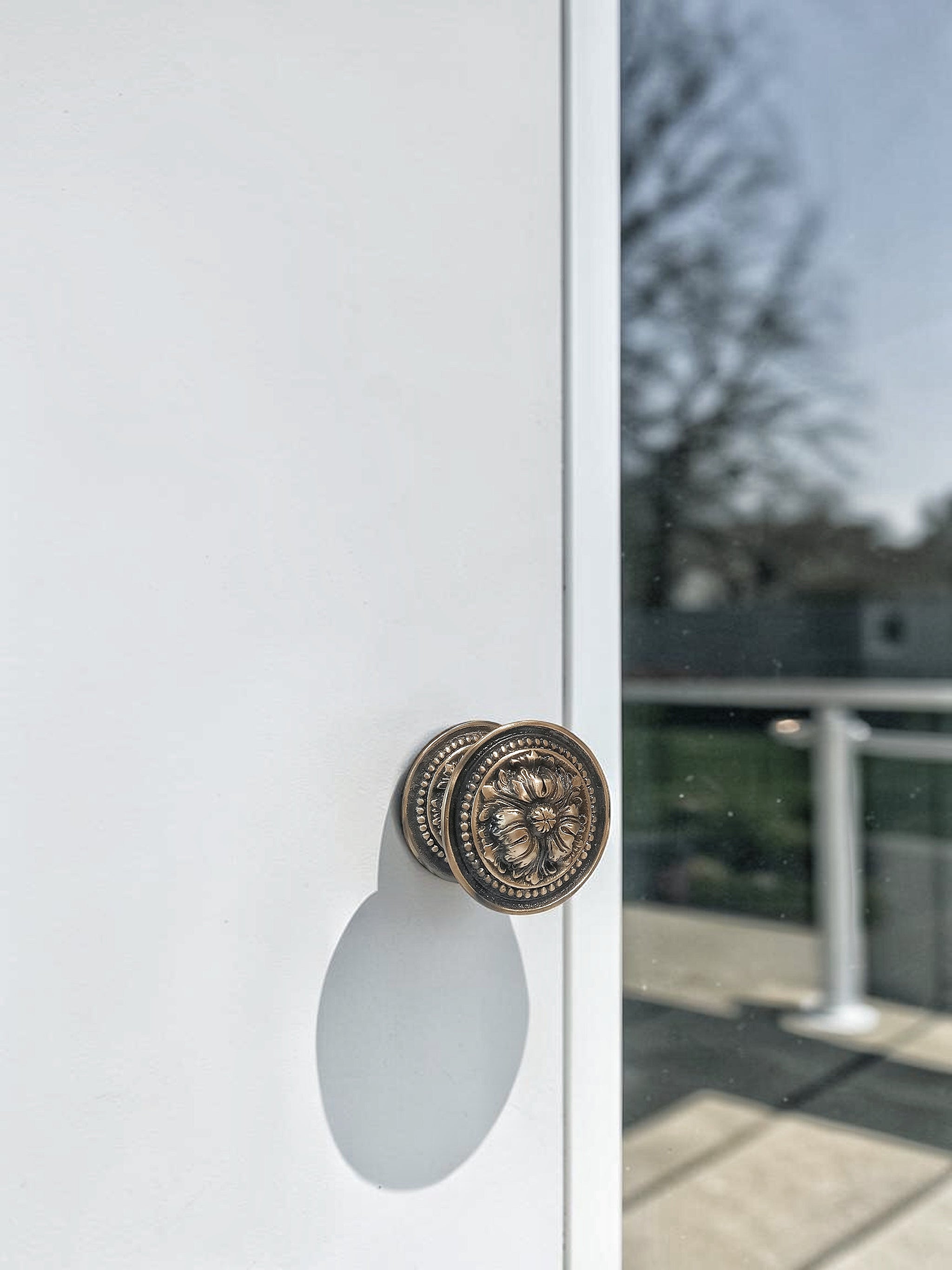 Vintage Brass Door Knob – Antique Gold Floral Entry Door Handle for Interior & Exterior Doors
