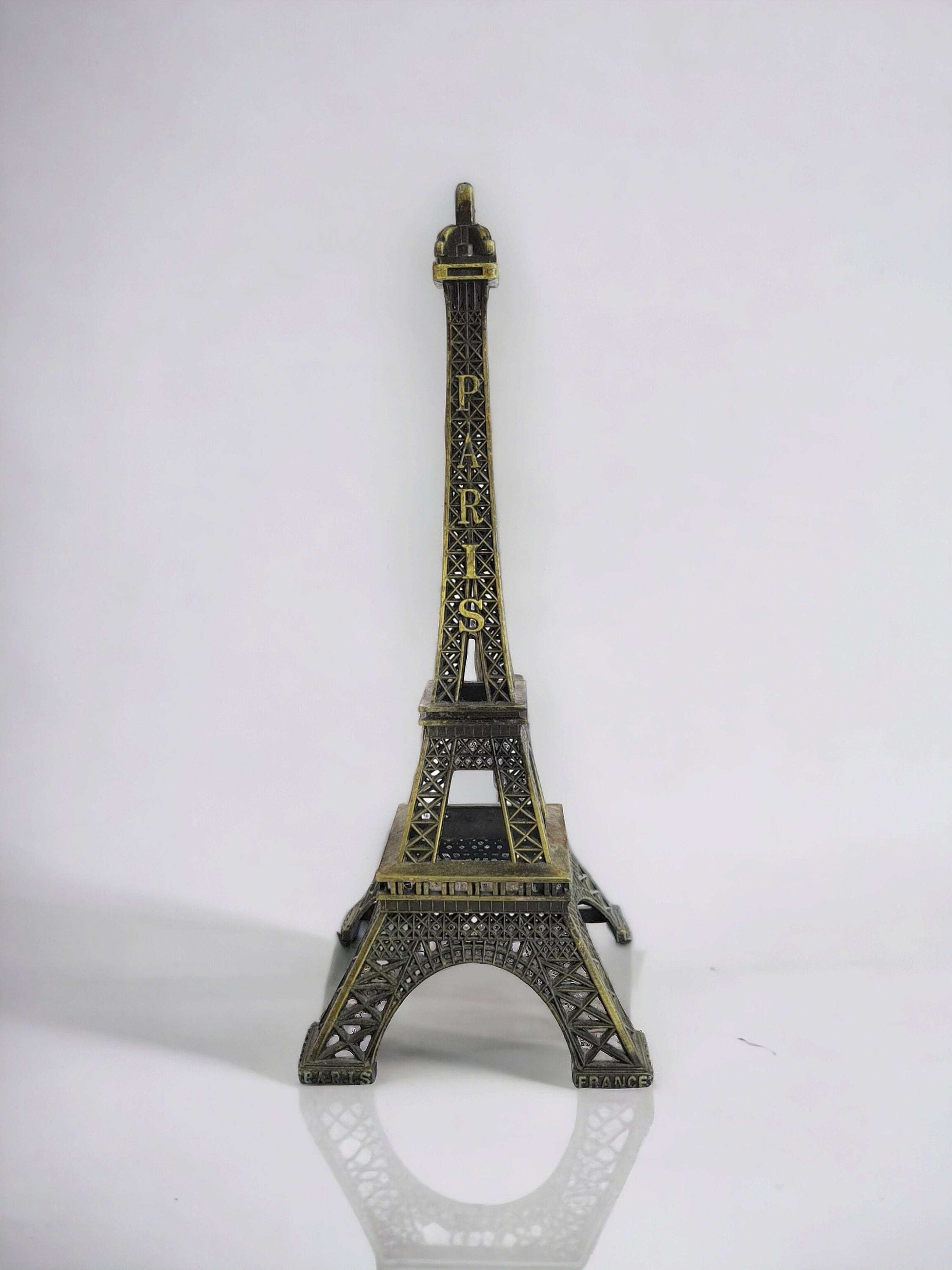 25cm Antique Brass Eiffel Tower – Parisian Landmark Replica