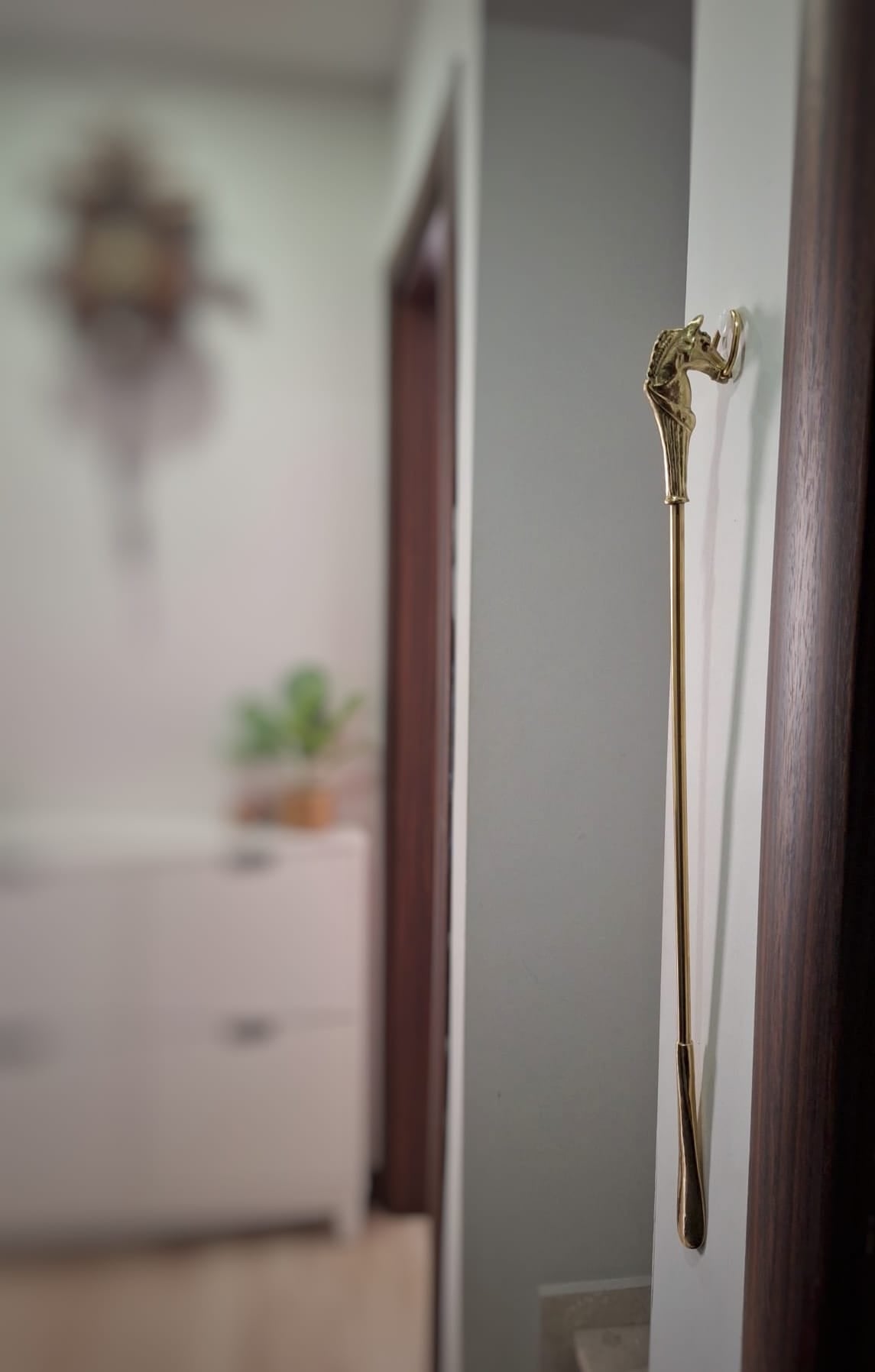 Rare Antique Replica Horse Head Brass Shoe Horn – 56 cm Equestrian Collectible