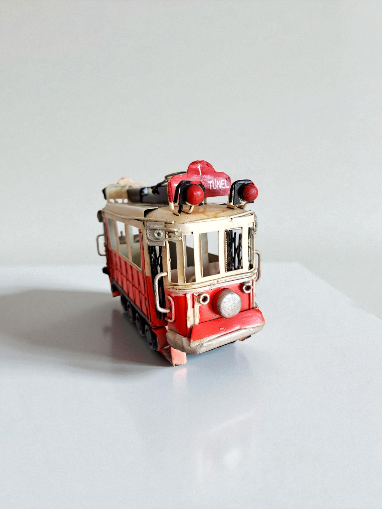 Model Tram of Istanbul, Taksim's Historical Red Tram Model