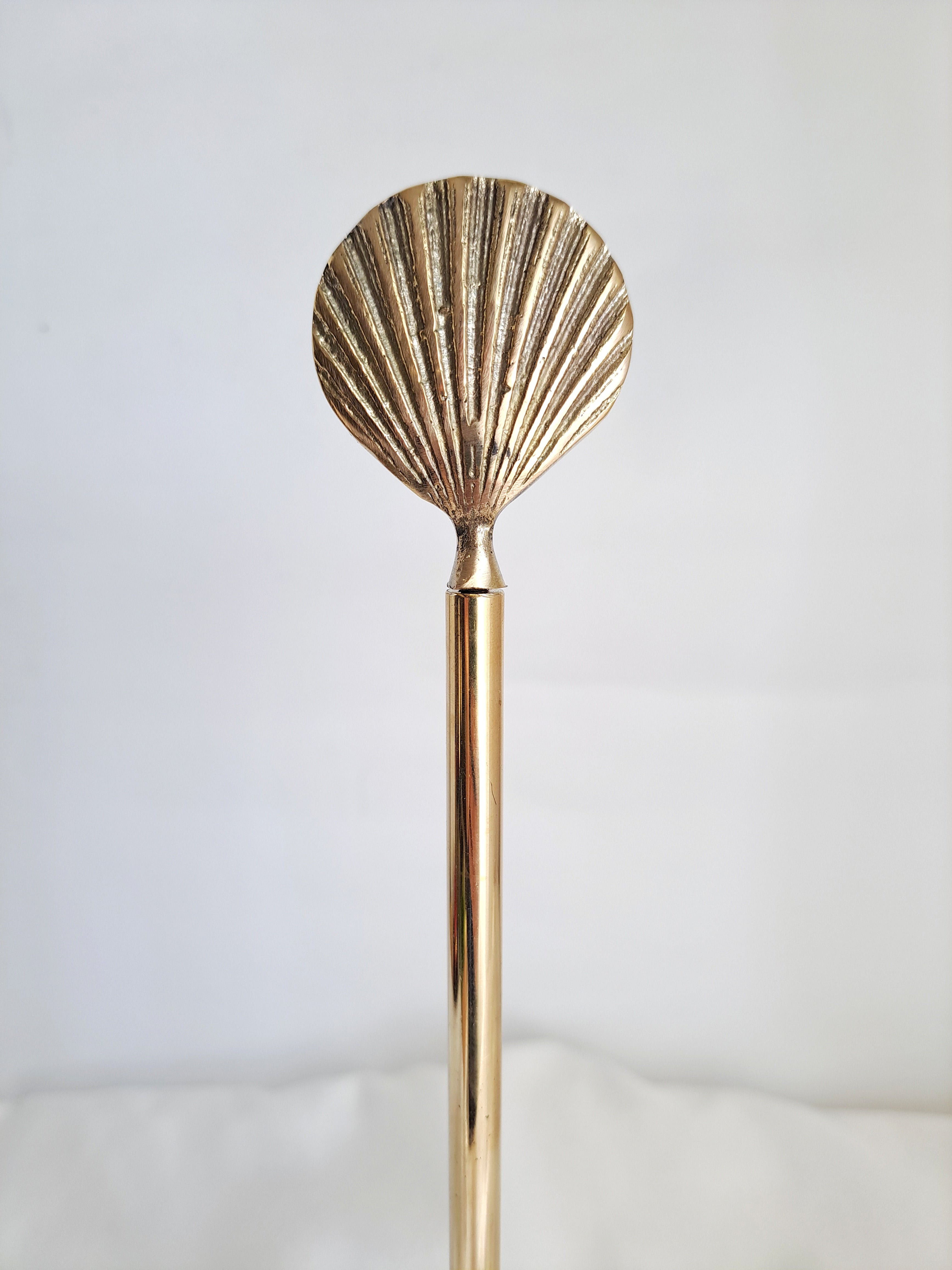 Solid Brass Countertop Paper Towel Holder – Decorative Gold Kitchen Roll Stand with Seashell Top