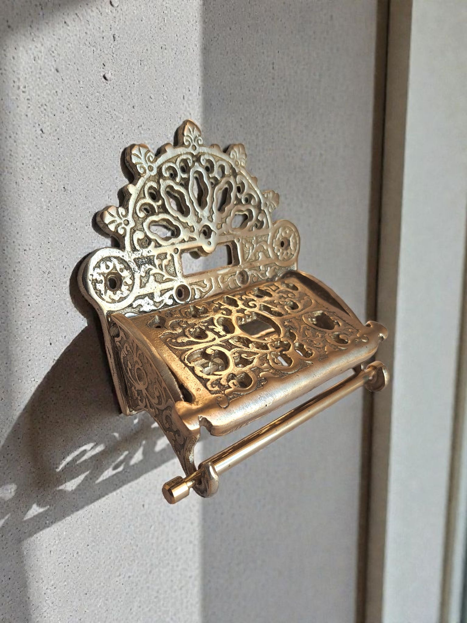Handmade Solid Brass Toilet Paper Holder with Cover – Vintage Gold Wall Mounted Bathroom Accessory