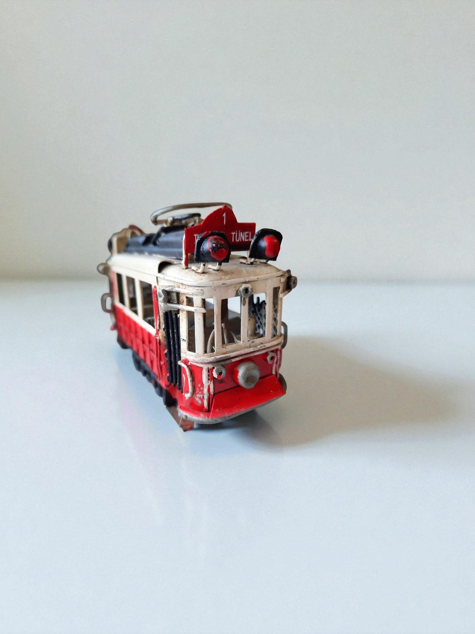 Model Tram of Istanbul, Taksim's Historical Red Tram Model